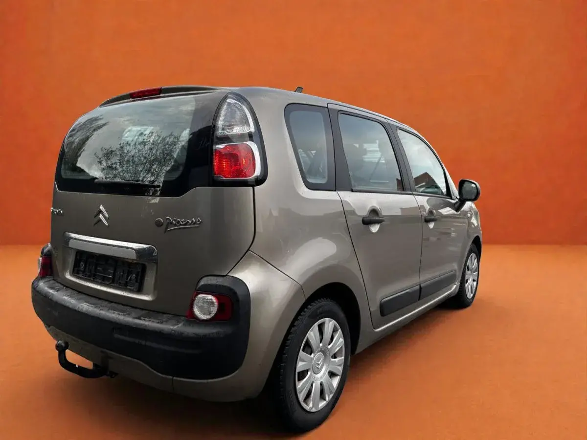 citroen-c3-picasso-2010