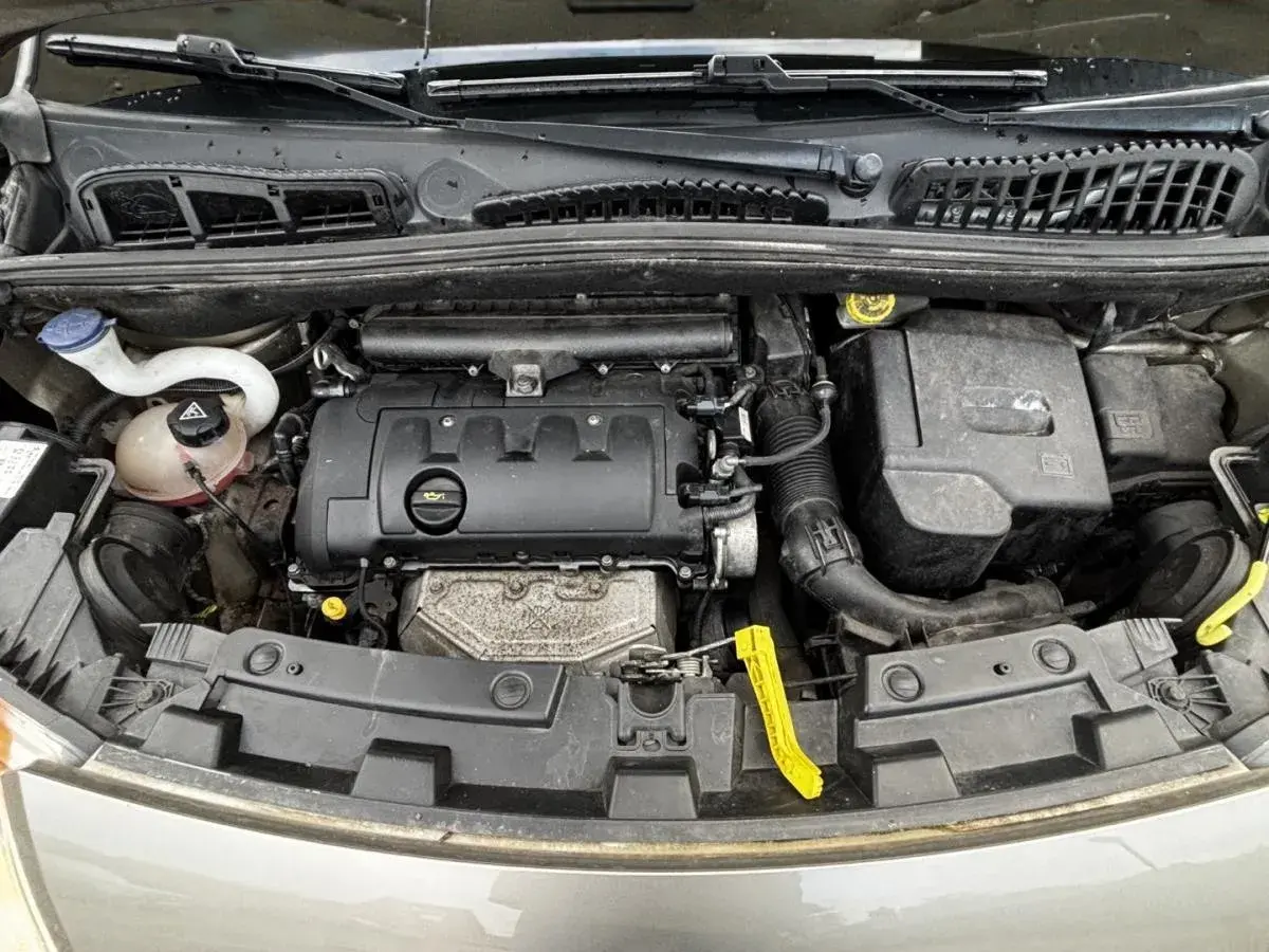 citroen-c3-picasso-2010