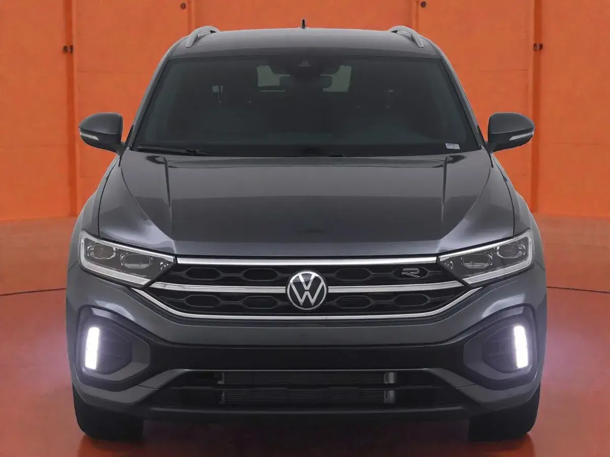 volkswagen-t-roc-r-line-2025-face-avant